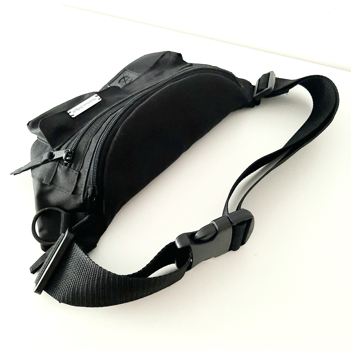 Czarna nerka spacerowa 4