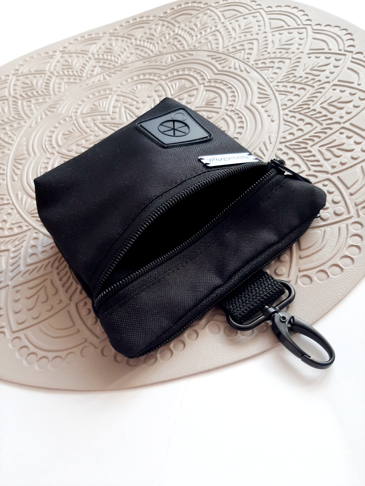 CZARNA Saszetka 2w1 3