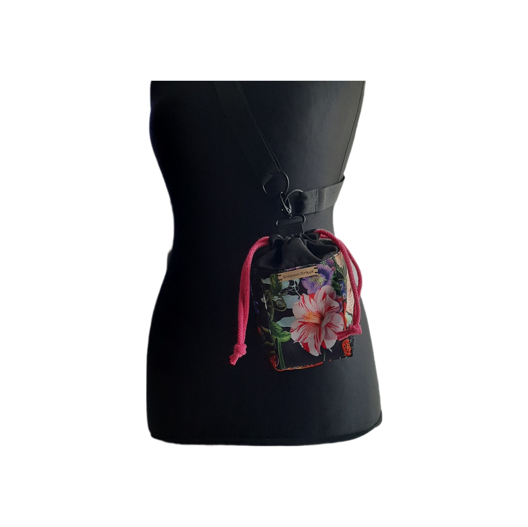 kwiaty01 saszetka na smaczki 1