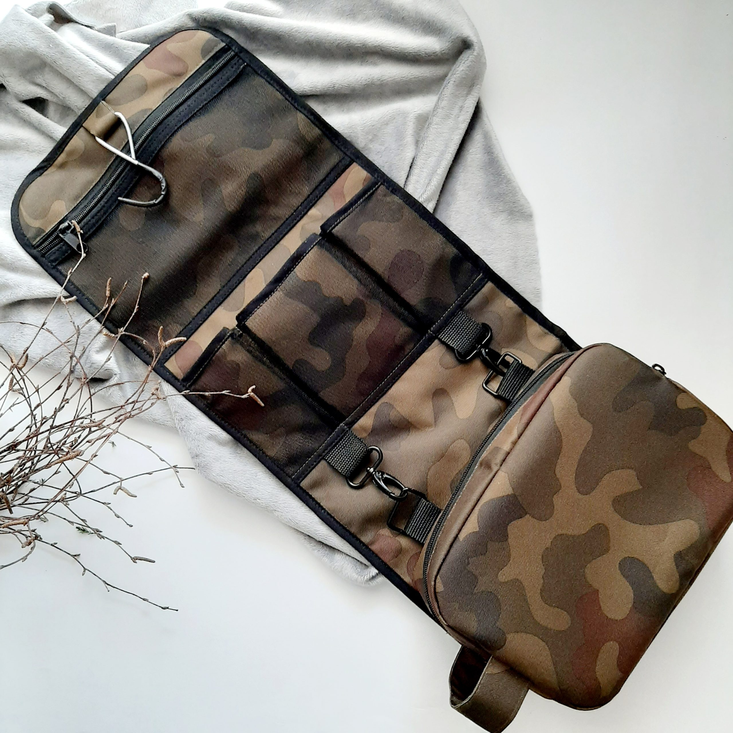 MORO Kosmetyczka podróżna składana