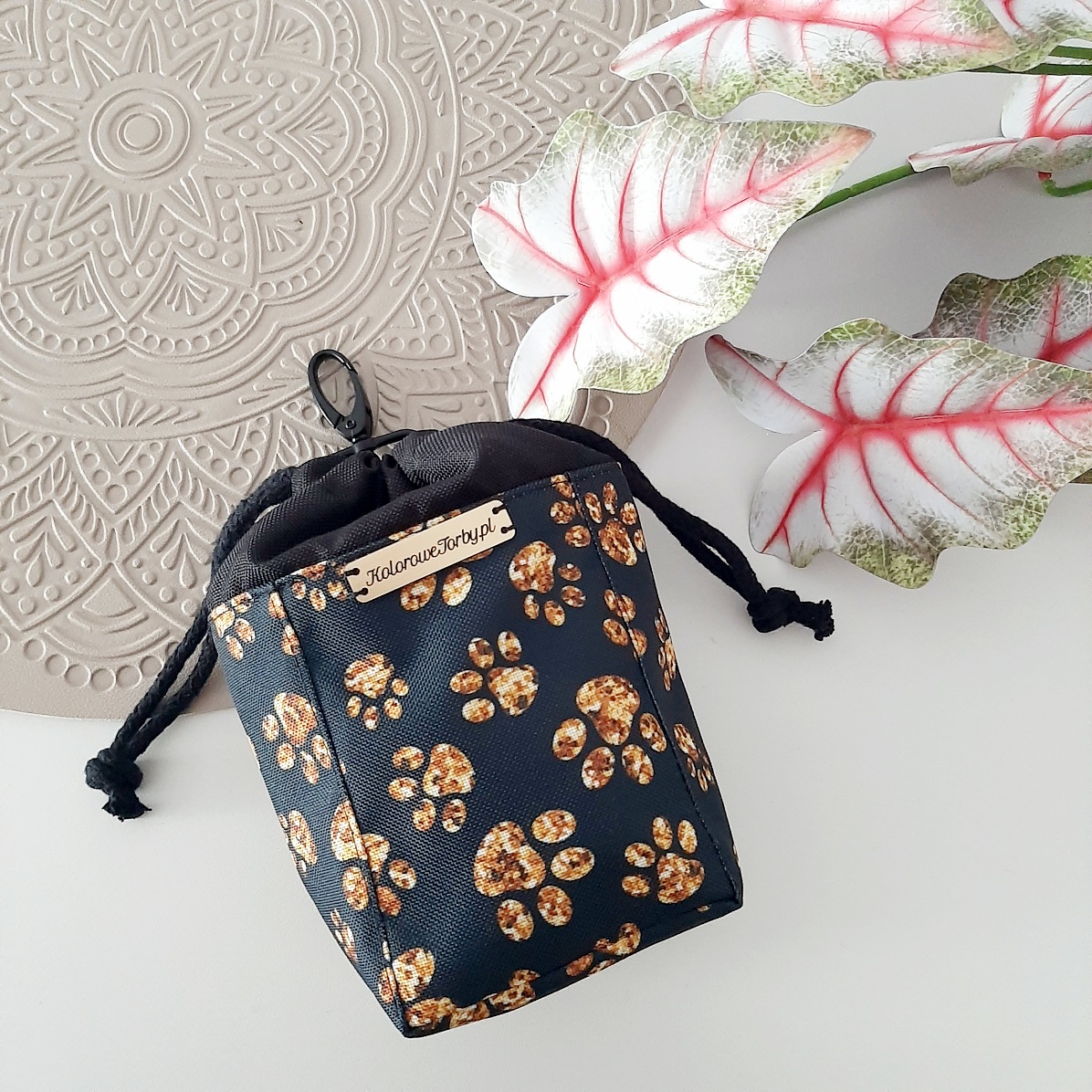 ŁAPKI Saszetka na smaczki