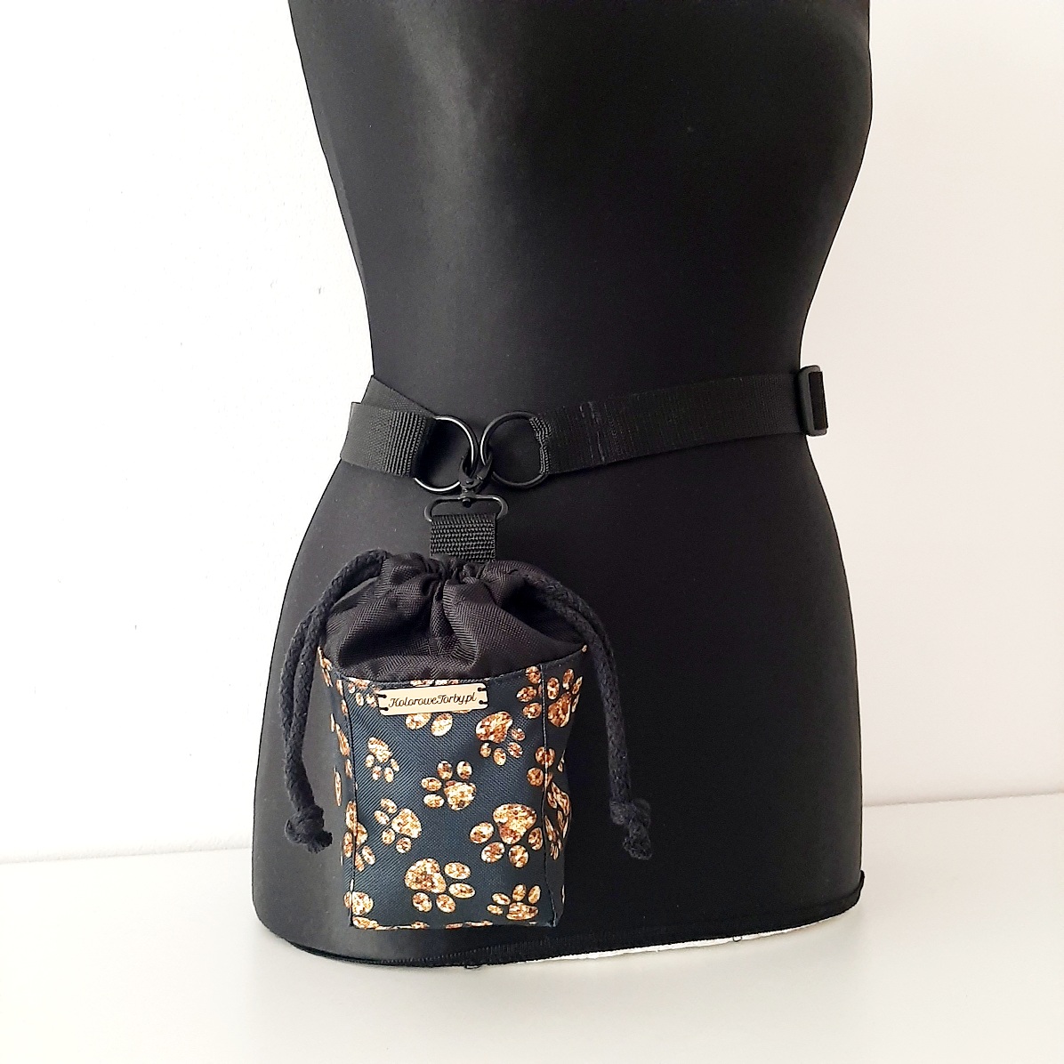 ŁAPKI Saszetka na smaczki 3