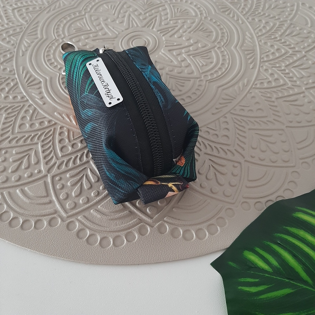 MONSTERY02 Etui na kupoworki 2