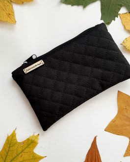 CZARNA01 Kosmetyczka Na przydasie