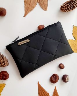 CZARNA02 Kosmetyczka Na przydasie