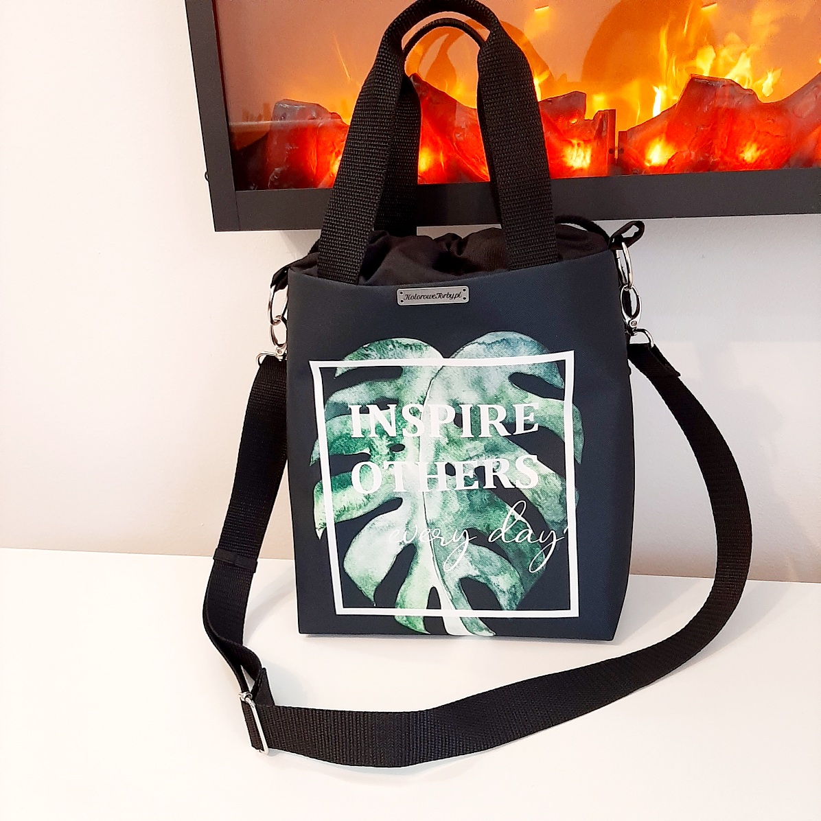 INSPIRE OTHERS Listonoszka ELIZA