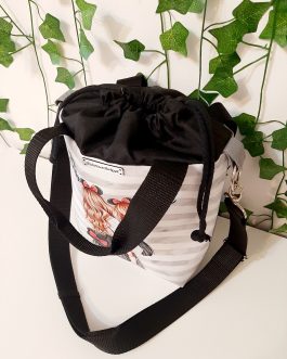 MAMA CÓRKA Listonoszka ELIZA