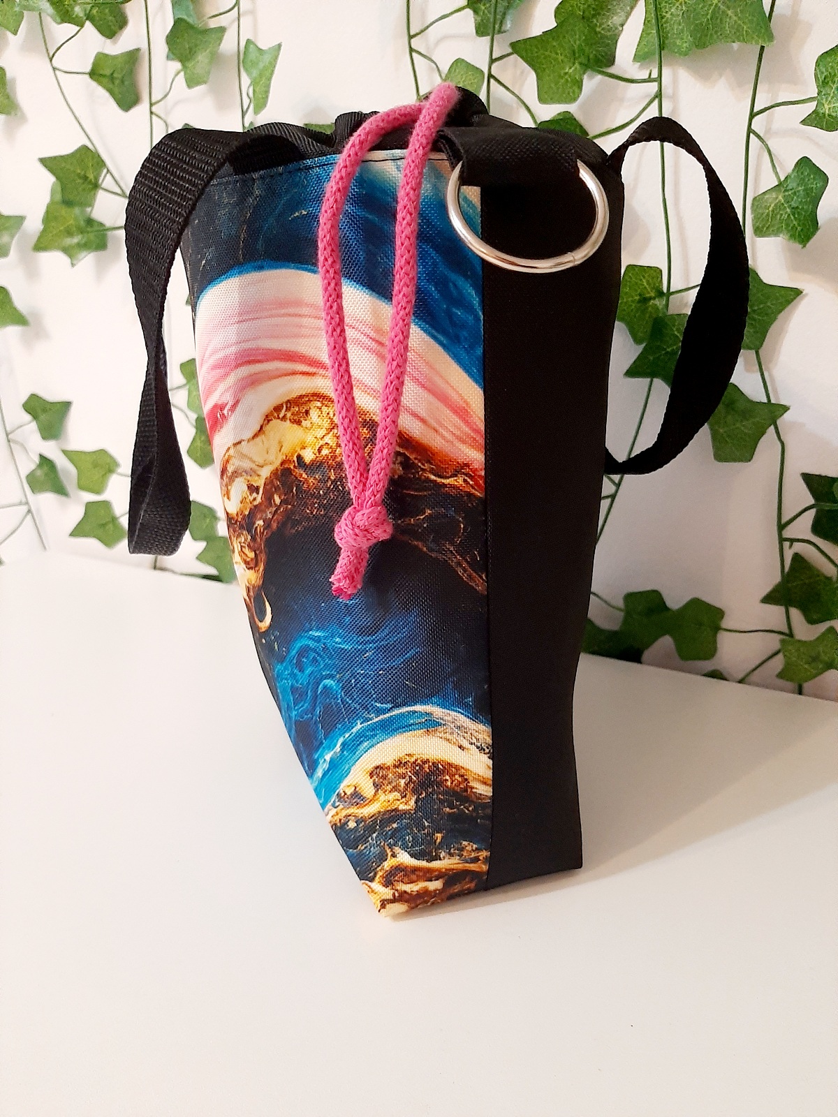 ABSTRAKCJA Listonoszka ELIZA 3