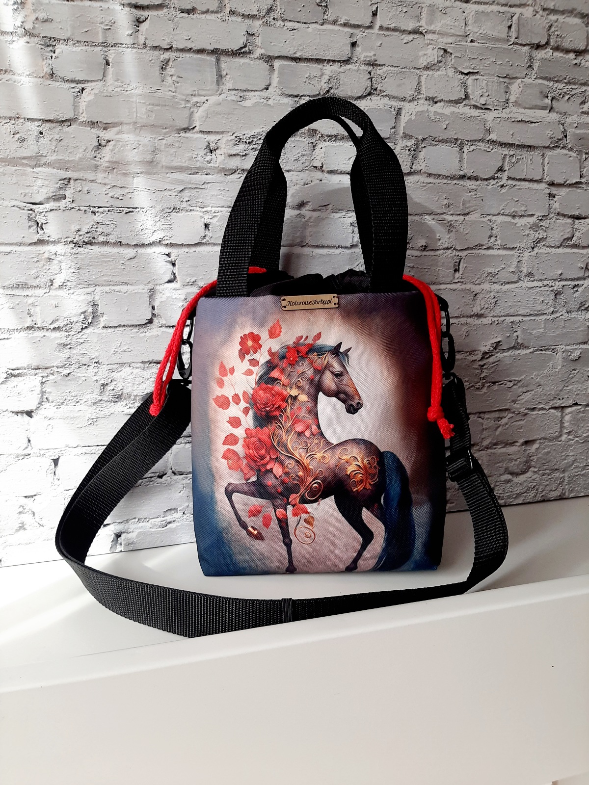 KOŃ I KWIATY Listonoszka ELIZA