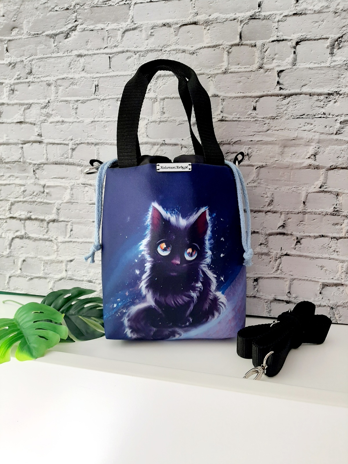 KOTEK02 Listonoszka ELIZA