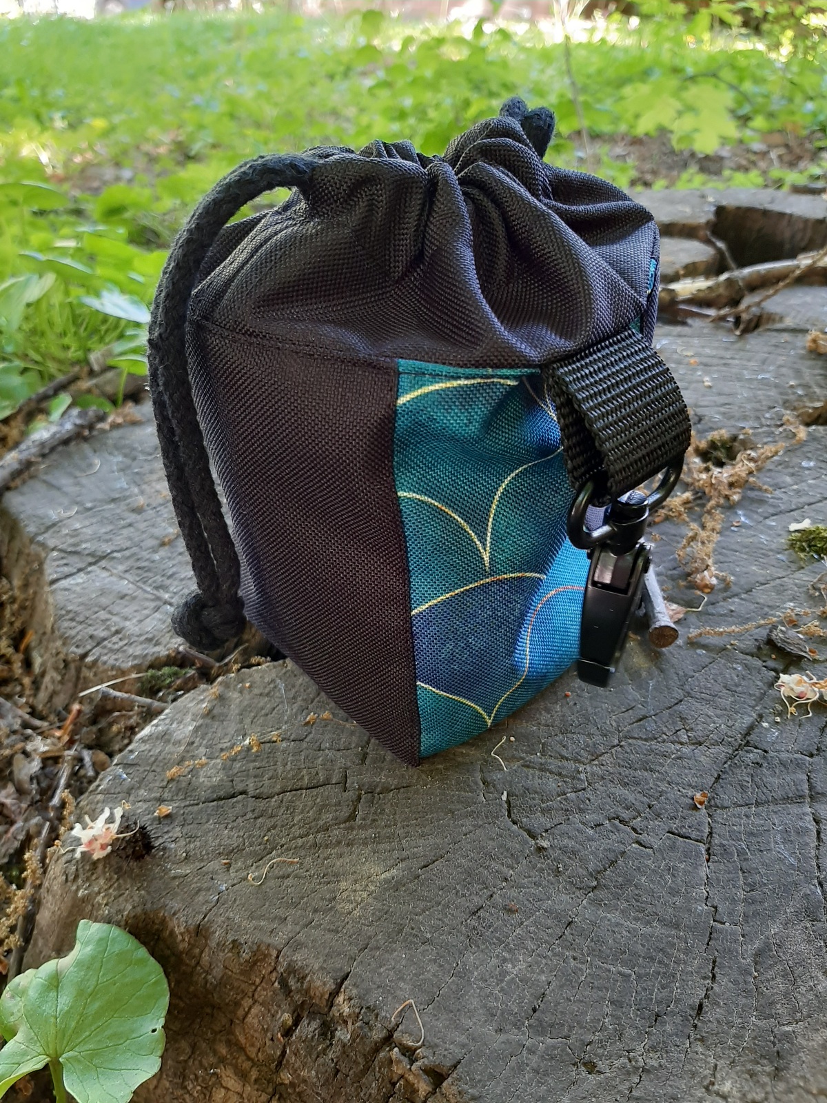 ZIELONE FALE Saszetka na smaczki 3