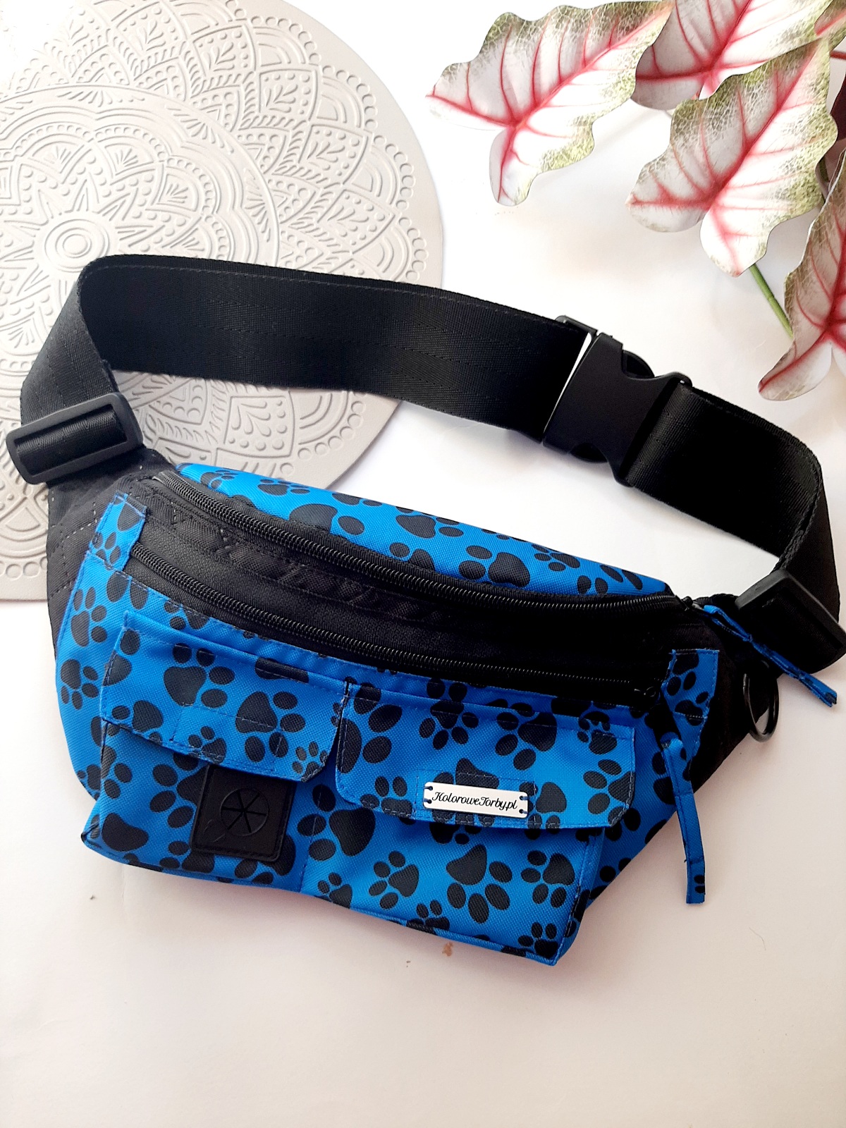 ŁAPKI02 Nerka Spacerowa NIEBIESKA