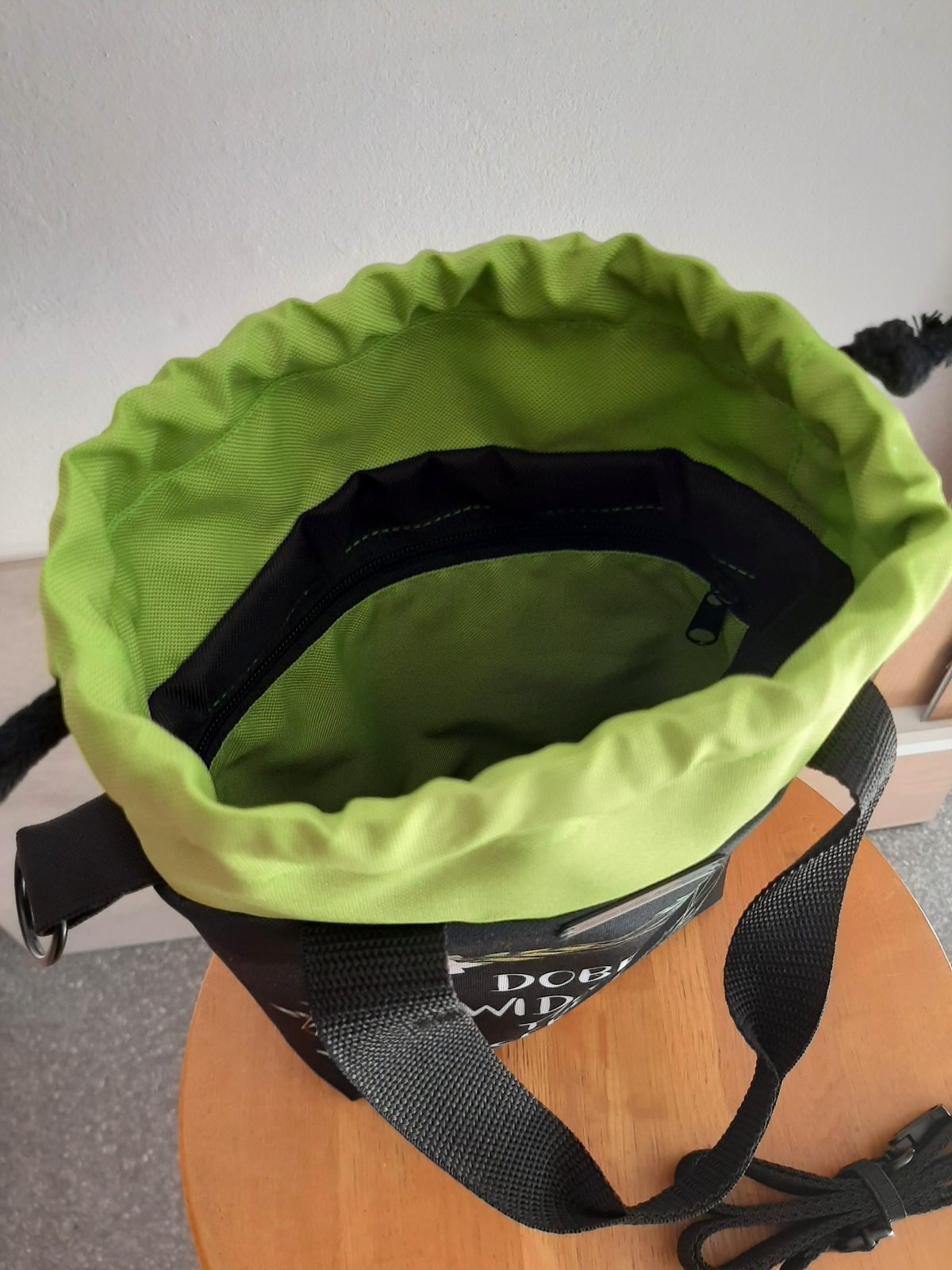 NAPIS01 Listonoszka ELIZA 3