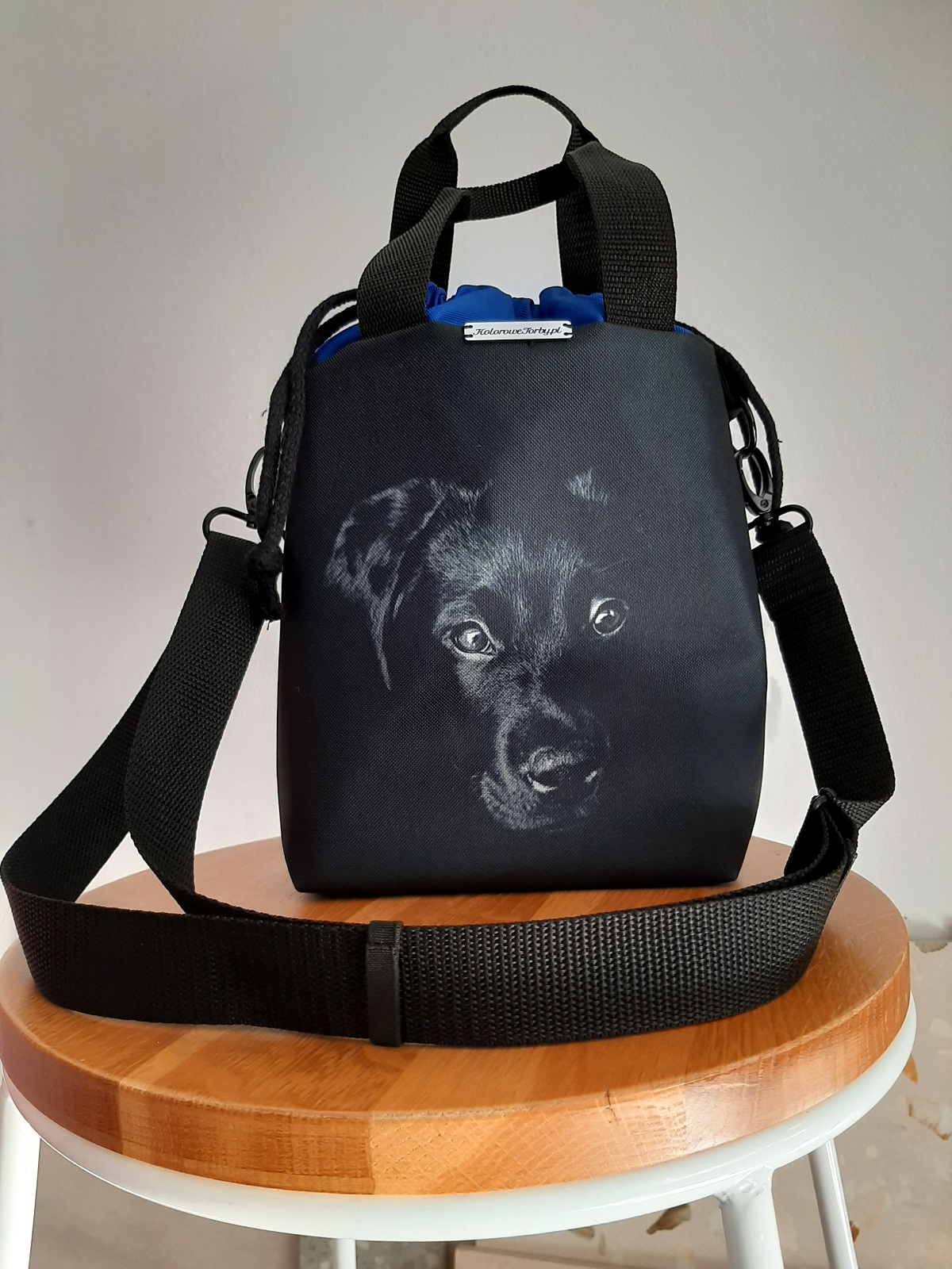 LABRADOR Listonoszka ELIZA