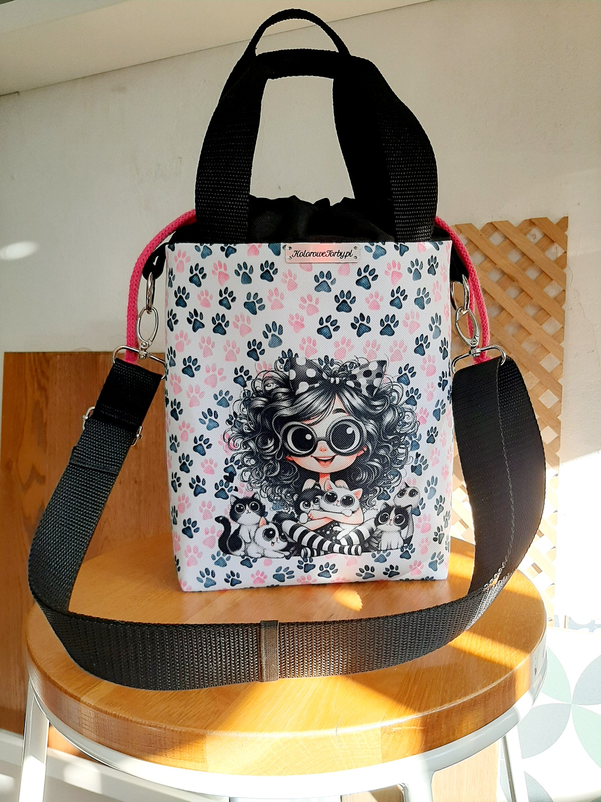 CAT LADY01 Listonoszka ELIZA 3