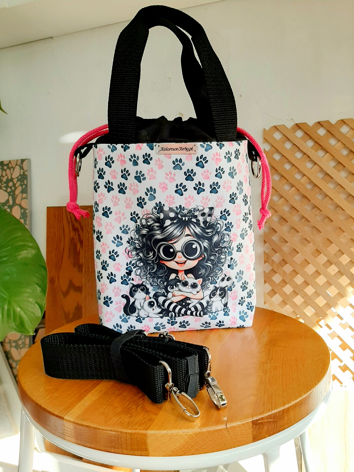 CAT LADY01 Listonoszka ELIZA