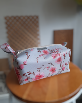 KWIATY01 Kosmetyczka Damska BOX M