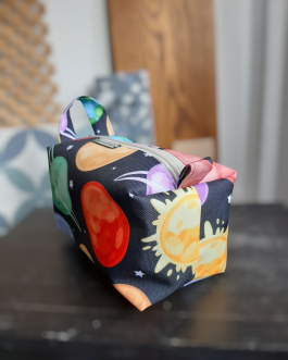 PLANETY Kosmetyczka BOX M